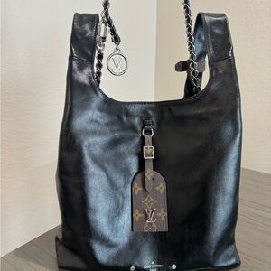 LOUIS VUITTON Calfskin Monogram Atlantis Vibe MM Black